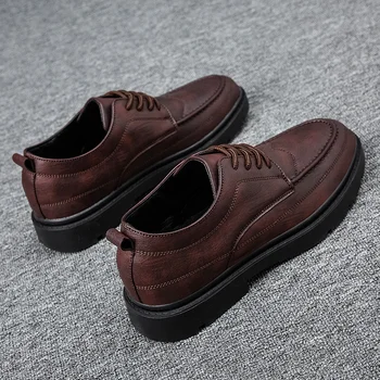 Informales pardavimo laisvalaikio mens odos mados karšto sapatos mens už sapato batai 2020 m. butas vyrų atsitiktinis juodas batų Vyrai de pavasario